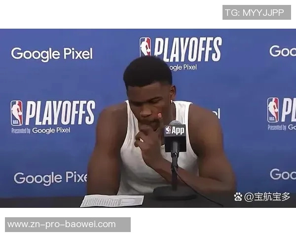 约基奇在亚当斯防守下表现低迷15分钟内仅得6分3助正负值惨淡13